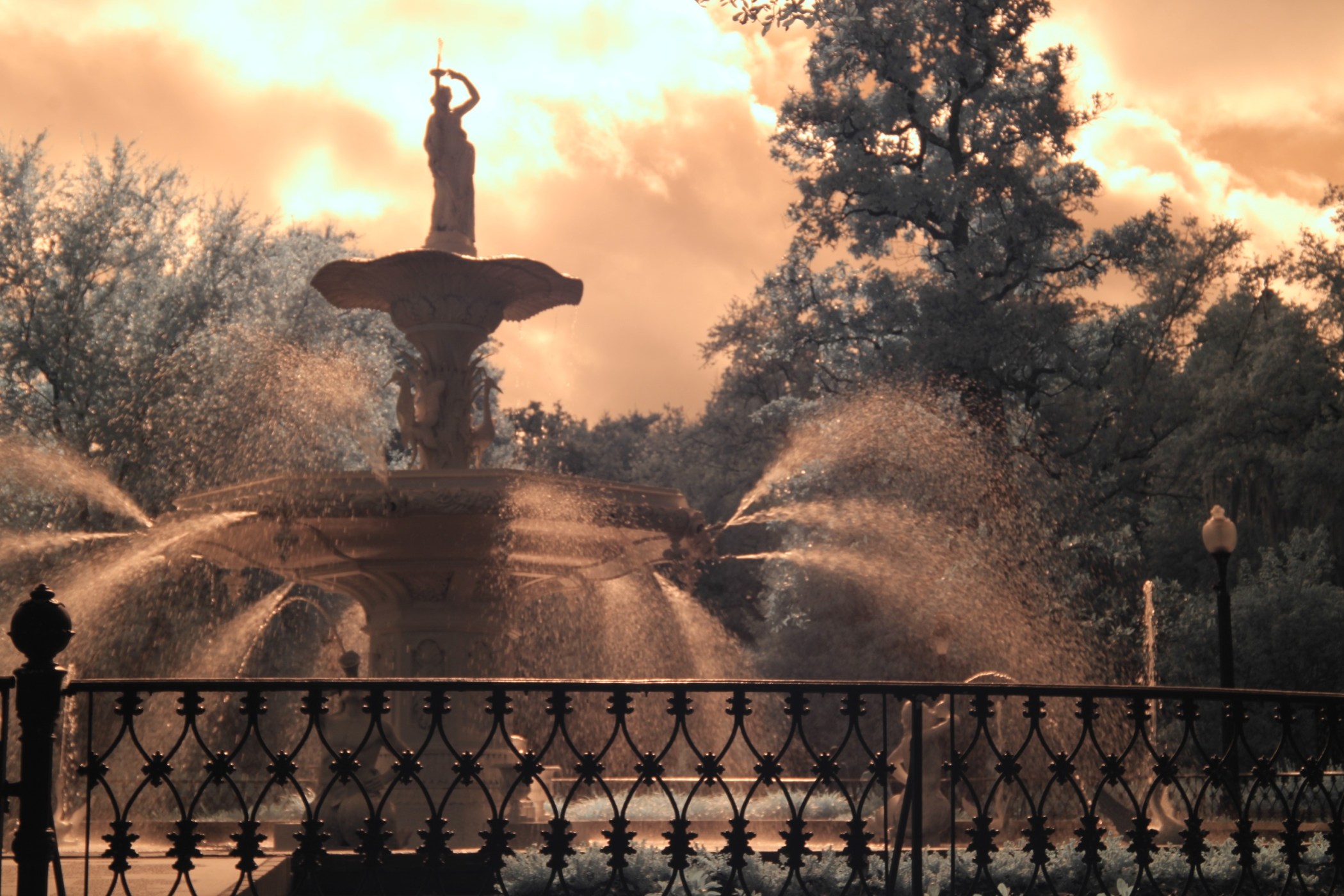 Savannah Squares Historical Tour | Truth In Evidence Haunted Tours